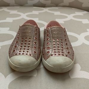 Toddler girl Natives